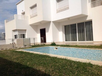 Superb villa empty or furnished with piscineJardins of Carthage