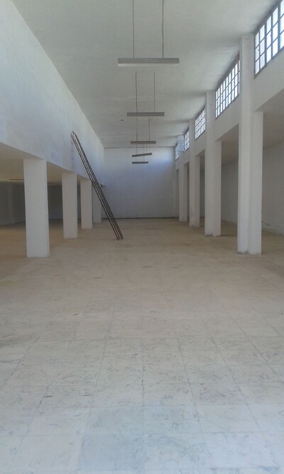 A louer une usine route khniss monastir