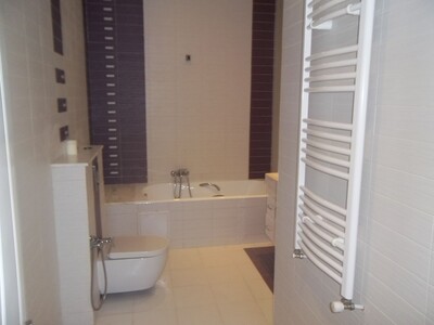 Floor nine and standing in La Marsa