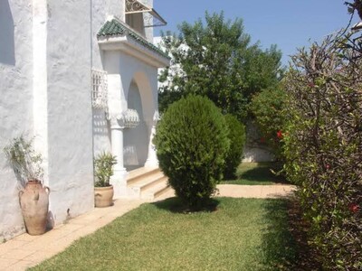 villa avec piscine 100 m de la plage