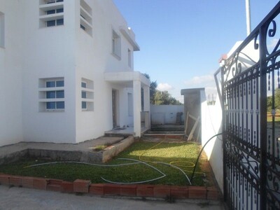 AV une villa neuve dans la compagne de hammamet