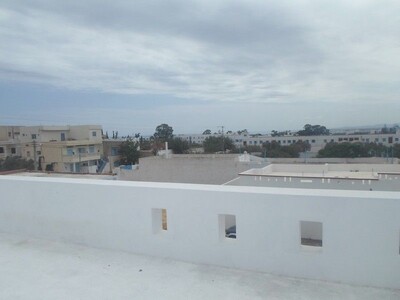 beautiful villa on two levels with garden and sea view