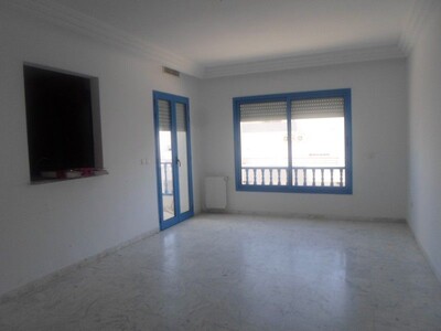 AV un appartement avec piscine à hammamet N NJ