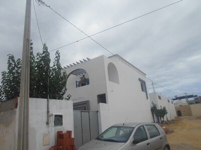 une villa neuve située à 4 km de hammamet centre waaa