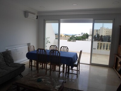 AL pour l'année un spacieux appartement à hammamet HA