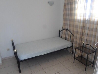 AV un appartement au RDC avec abri de voiture à hammamet N NJ