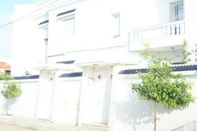 Belle Villa + Un Étage