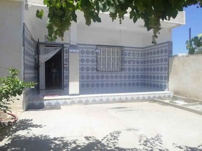 Maison sur la route de Craxi Hammamet