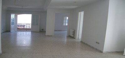 un grand appartement à rue des orangers