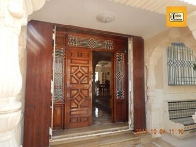 A vendre grande villa à Menzel Temime