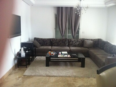 UN FABULEUX APPARTEMENT meublé S+4 LAC