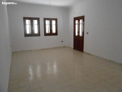 s+2 non meublé en plein centre ville hammamet
