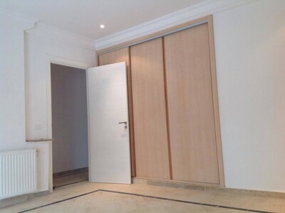 Etage de villa s+2 cité les pins 1000 dt