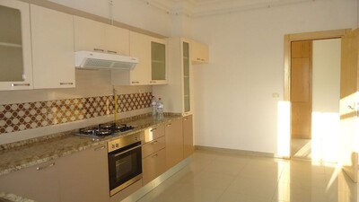 appartement haut satnding a la route de la plage