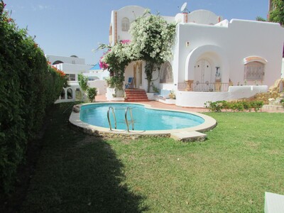 Villa carrefour à Hammamet Nord