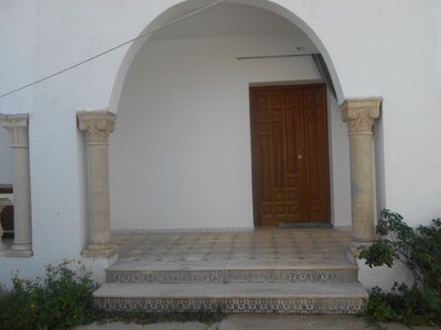 AL une maison a AFH de Hammamet sr