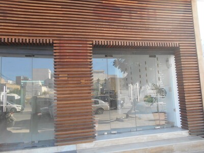 AL un bureau de 45m a hammamet sr