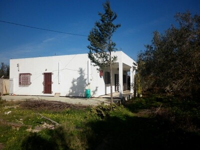 Senya avec villa s+3 proche de Hammamet