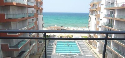 a superb foot appartementement in water