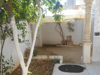 Al une belle maison en face hôtel Aziza ss