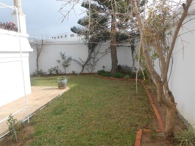 AL une belle appartement en face hotel aziza s