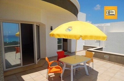 Magnifique étage de villa superbe vue sur la plage d’ElBelge