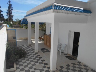Av villa route craxi à hammamet