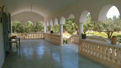 villa de compagne 9000 m réf V