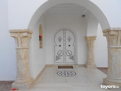 villa en plein zone touristique kkk