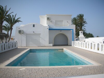 Villa luxury with pool in tezdaine Djerba