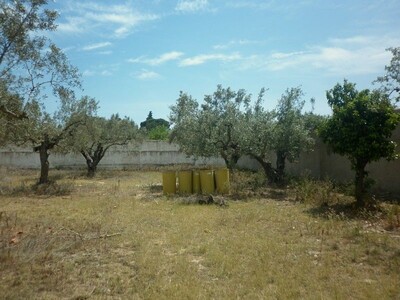 Field closed 10 minutes from theatre Hammamet