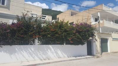 Quartier HammamLif Coteau derrière théâtre Quartier exclusif