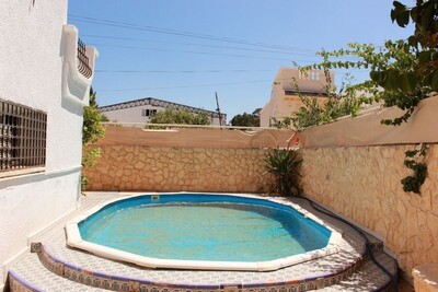une belle villa avec piscine zone sindbad hammamet