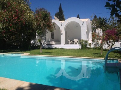 VILLA SHAM area Corniche rental
