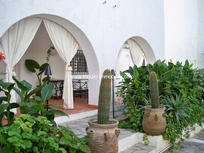 House flor A box cornice hammamet