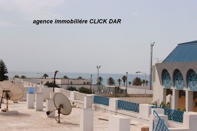 beau étage de villa à 2 pats de la plage hmt