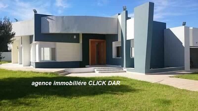 spacieuse villa ht standing avc jardin gazonné hmt