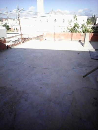 FORSA 1ER ETAGE NON CONSTRUIT 100 M GARAGE A 18000 DT