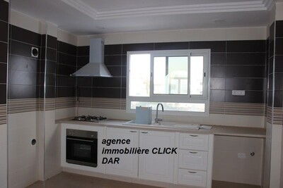 ALun spacieux apprt neuve en face théâtre