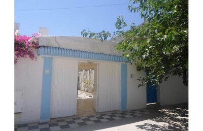 villa plein pieds avec jardin gazonnée et studio