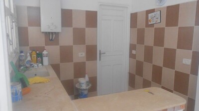 A vendre un studio 1er étage à hammamet sud as