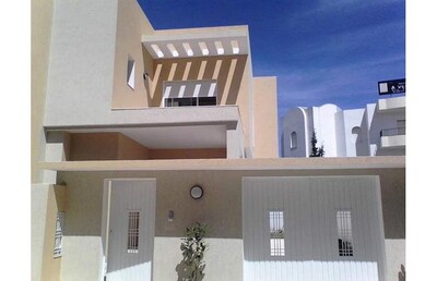 villa sur 3 niveaux haut standing av