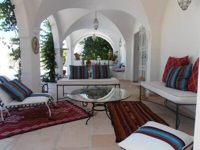 Villa IFRIQYIA box cornice REF