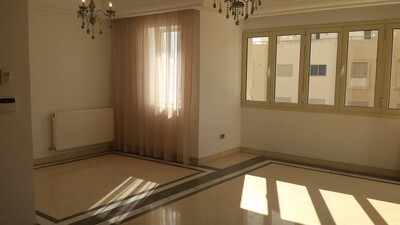 Appartement S+3 au lac