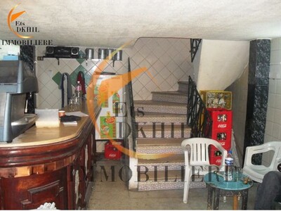 L 32: Cafetière en plein centre ville Bizerte