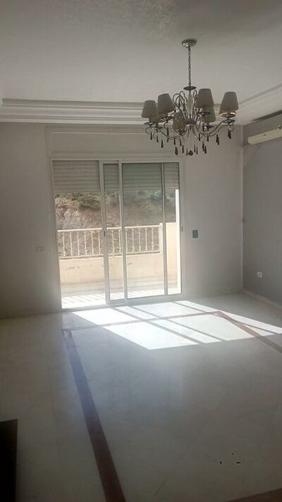 apartment AV to Ariana Diva