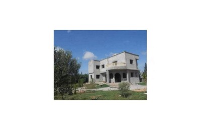 villa inachevéa sud de hamamet SS