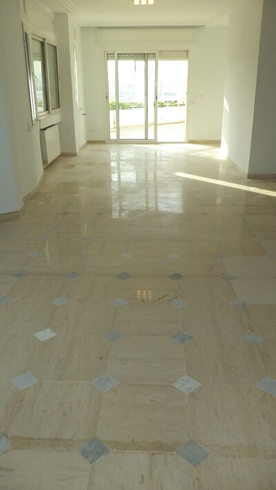 fabuleux penthouse à Tunis Les Berges Du Lac