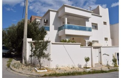 une magnifique villa avec 2 appartements à hammamet