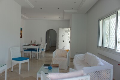 apprt en face carrefour